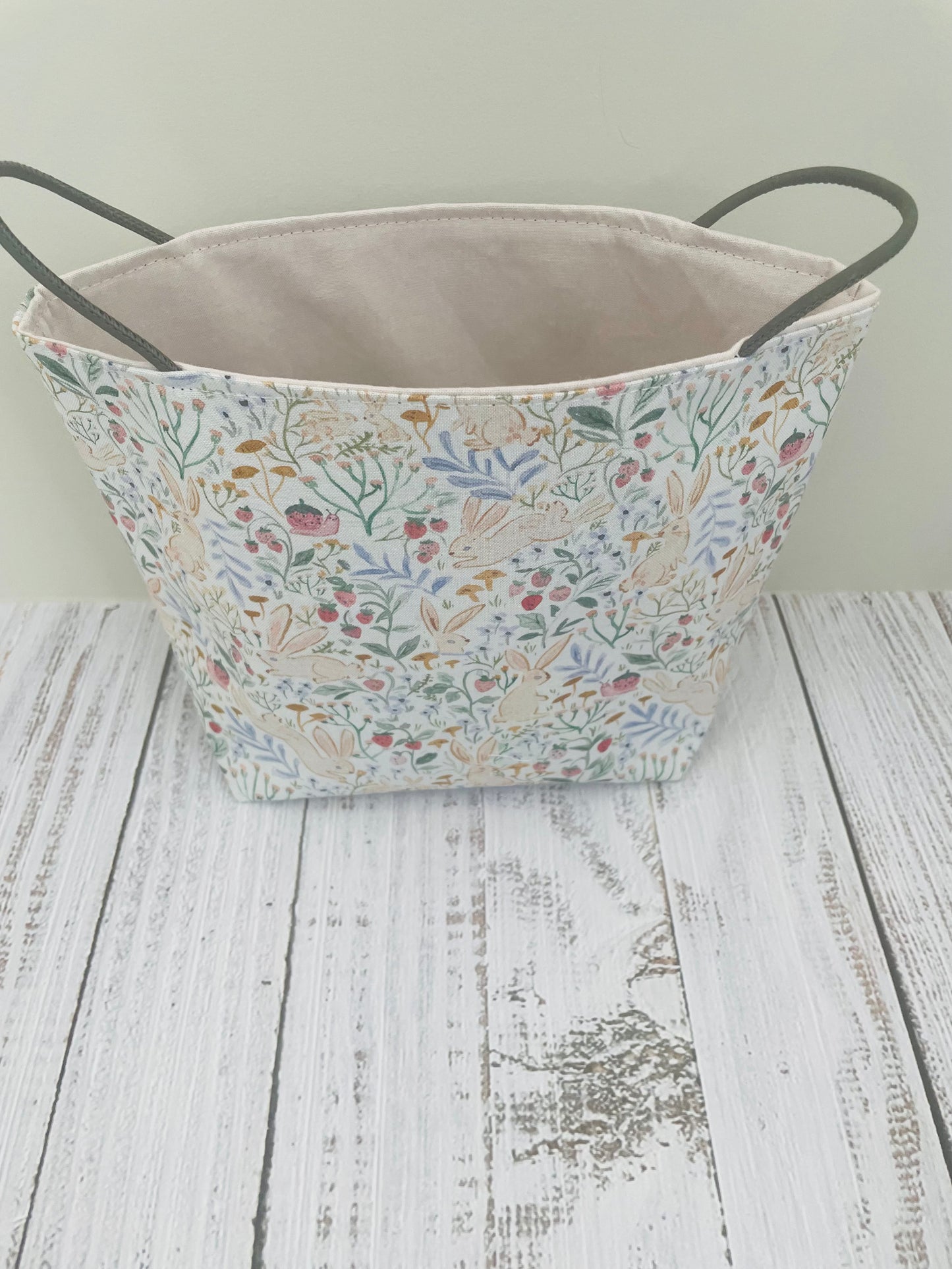 WHISPERS OF SPRING COLLECTION   ....PLEASE CHOOSE FROM MENU BELOW......MINISNAP SETS  AND BAGS.