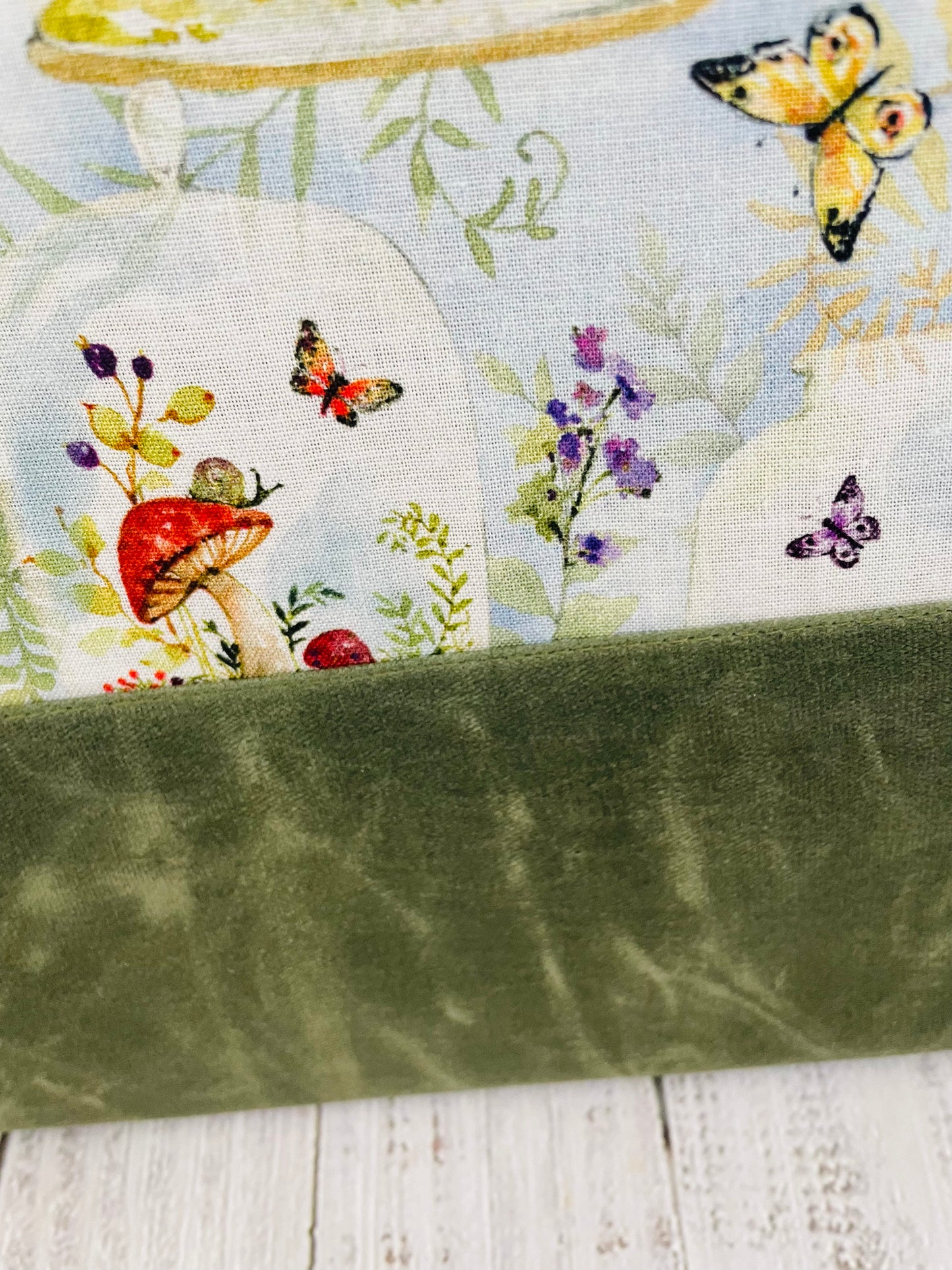 MOTHER'S DAY ....PLEASE CHOOSE FROM MENU BELOW......SOCKSETS  AND BAGS